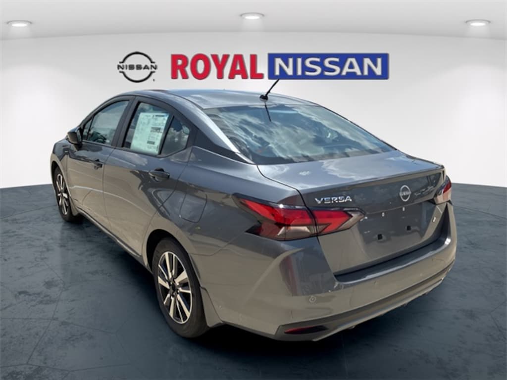 New 2025 Nissan Versa 1.6 S Sedan