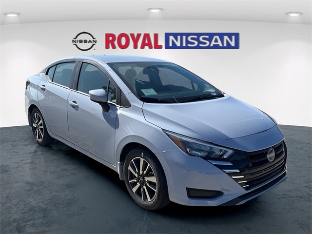 2025 Nissan Versa SV's photo