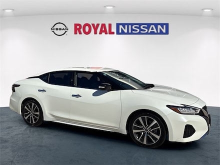 2023 Nissan Maxima SV Sedan