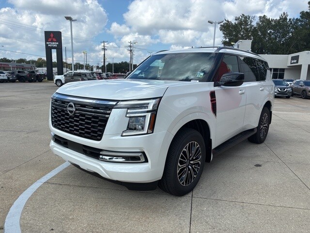 2026 Nissan Armada SL photo 3