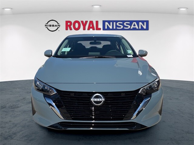 2025 Nissan Sentra SV photo 2