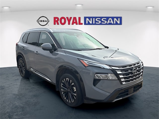 2024 Nissan Rogue Platinum's photo