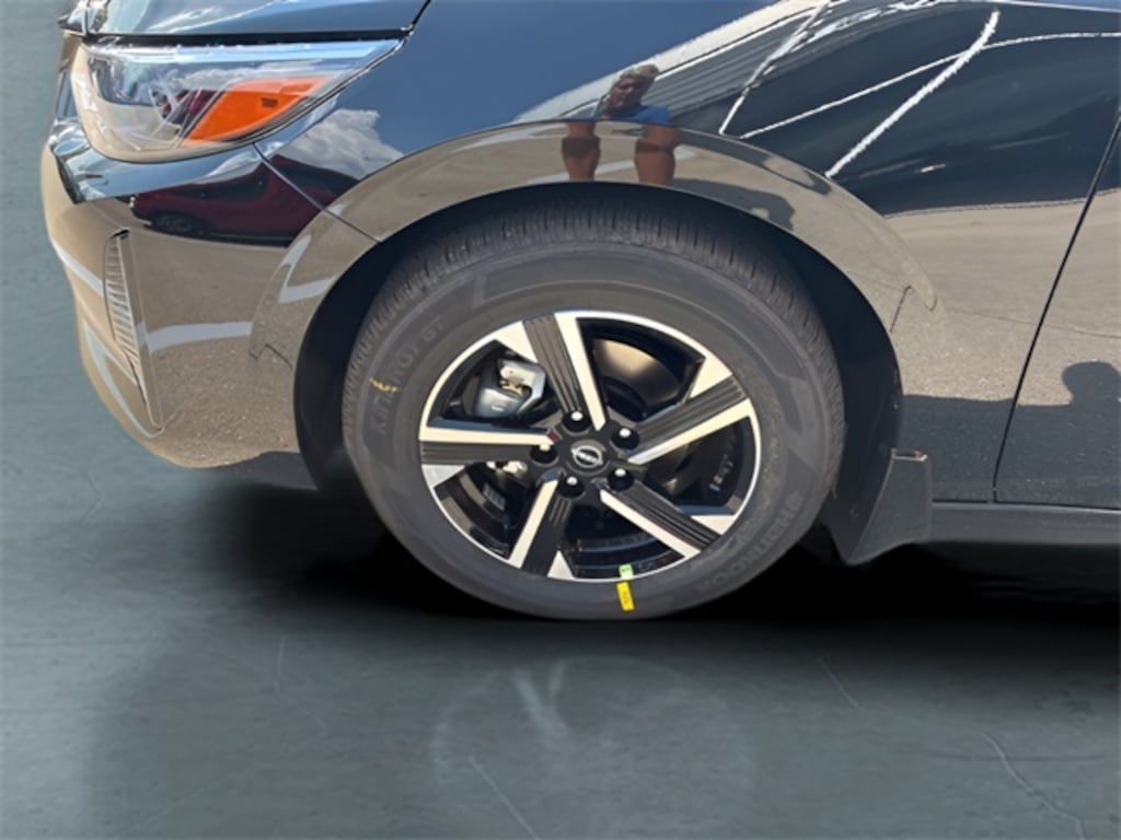 New 2025 Nissan Sentra SV Sedan