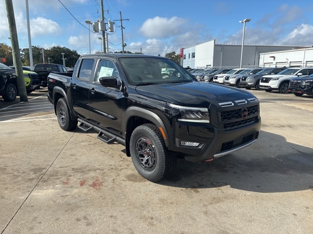 2026 Nissan Frontier PRO-4X's photo