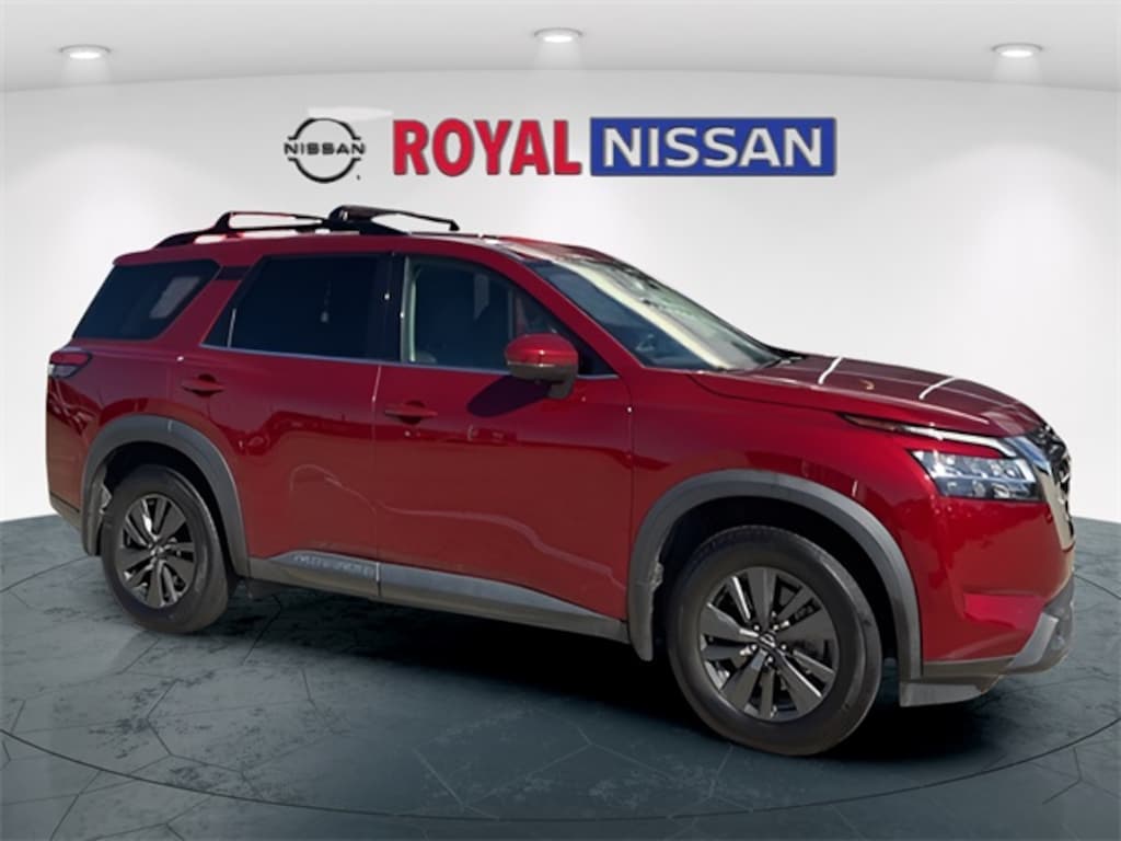 Used 2022 Nissan Pathfinder SV SUV