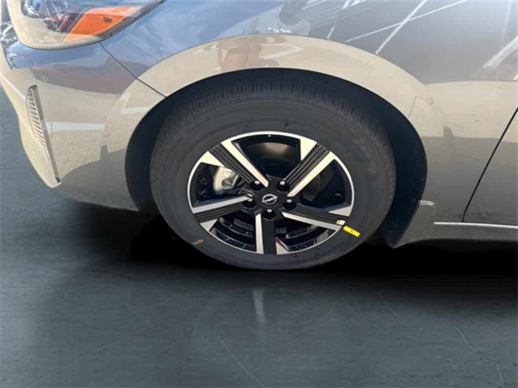 New 2025 Nissan Sentra SV Sedan