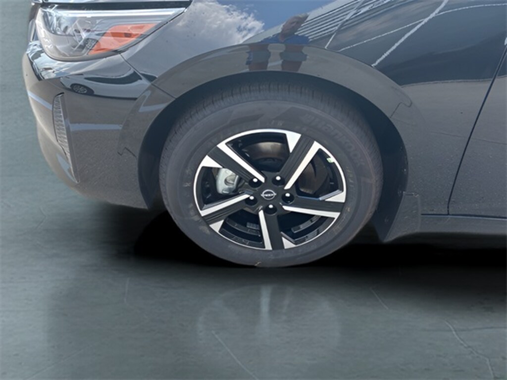 New 2025 Nissan Sentra SV Sedan