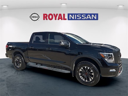 2024 Nissan Titan PRO-4X Truck
