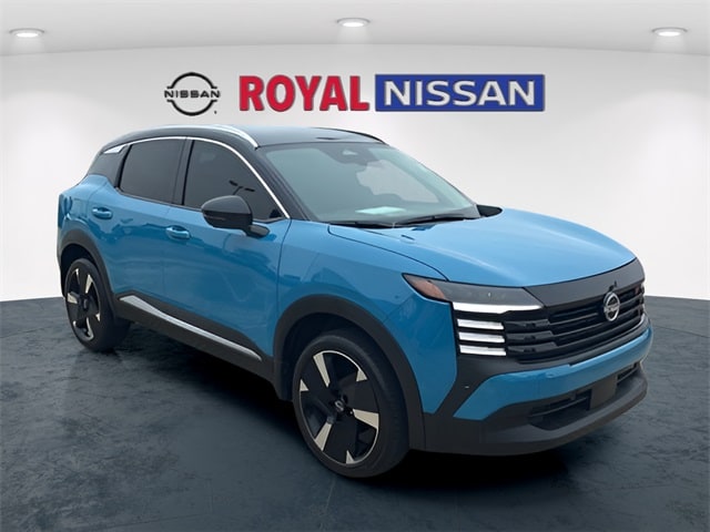 2025 Nissan Kicks SR's photo