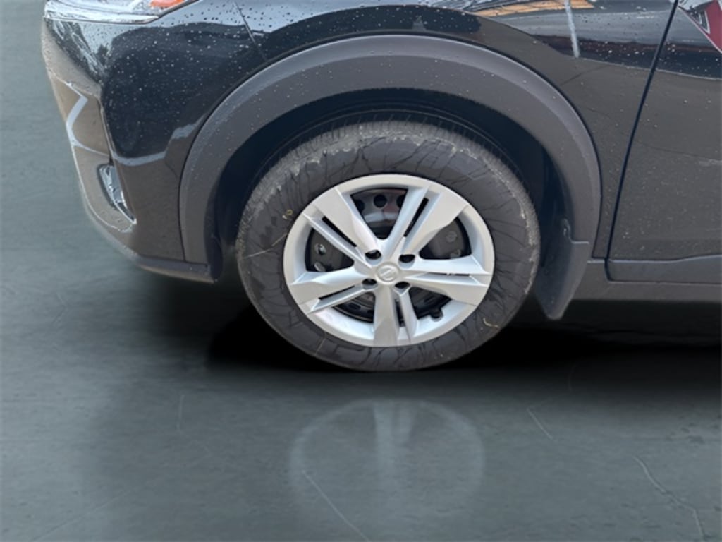 New 2025 Nissan Kicks Play S SUV