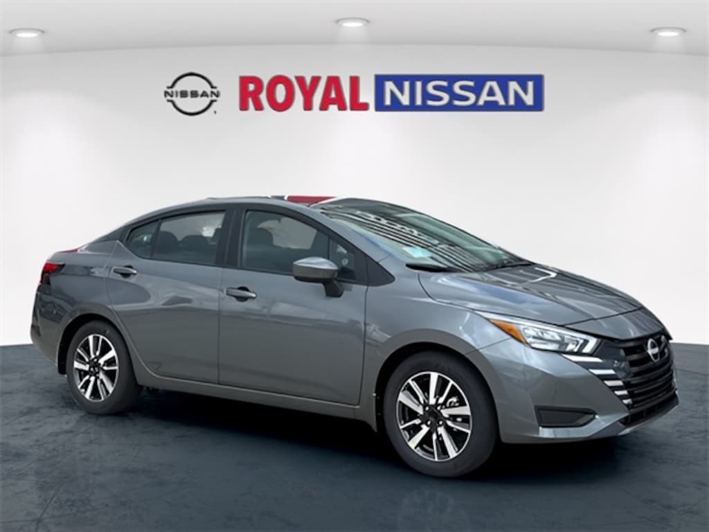 New 2025 Nissan Versa 1.6 SV Sedan