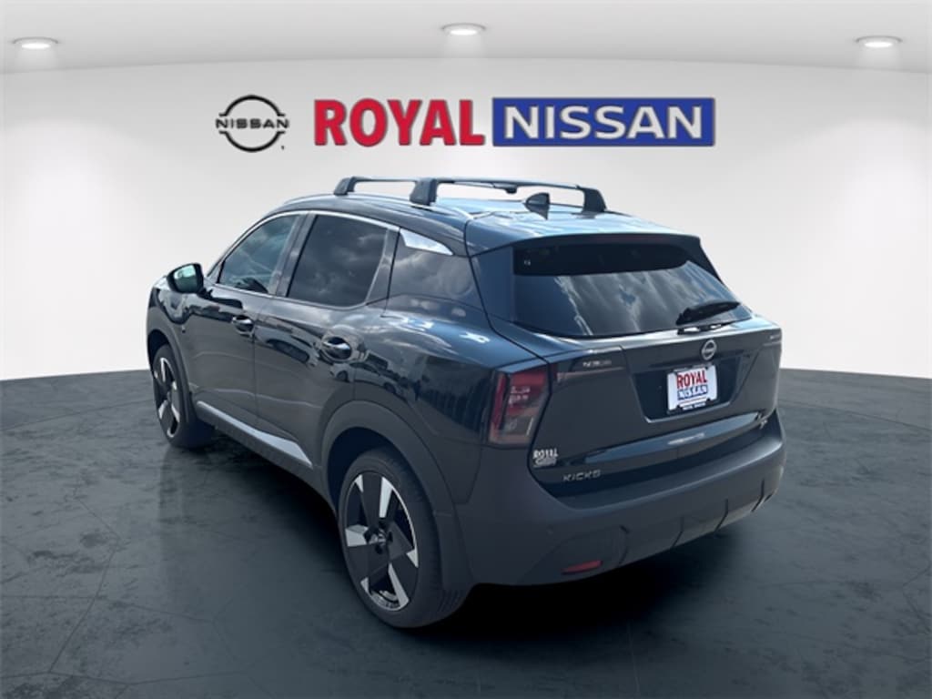 New 2026 Nissan Kicks SR SUV