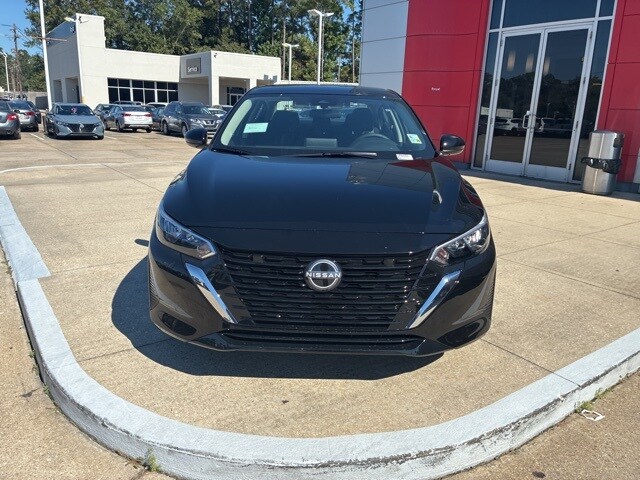 2025 Nissan Sentra SV photo 2