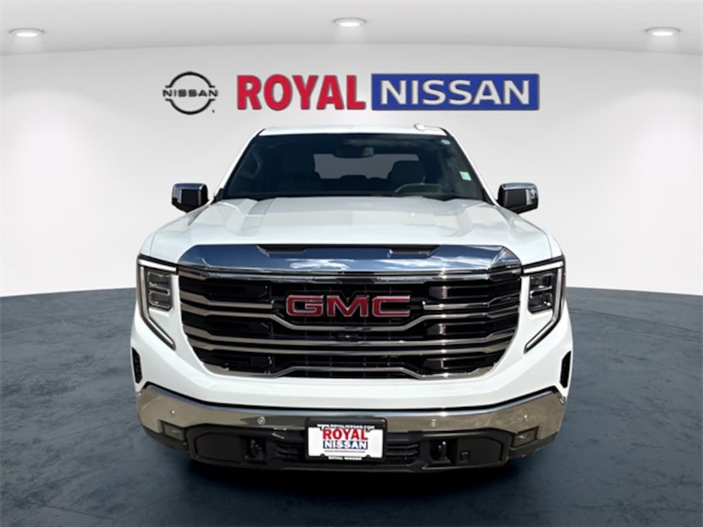 Used 2022 GMC Sierra 1500 SLT Truck