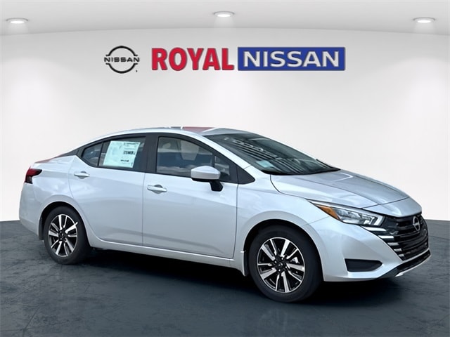 2025 Nissan Versa SV's photo
