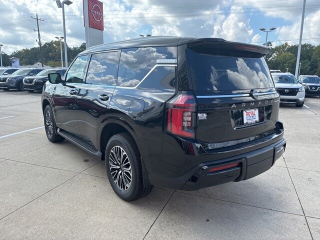 2026 Nissan Armada SL photo 4