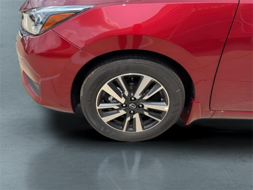 New 2025 Nissan Versa 1.6 SV Sedan