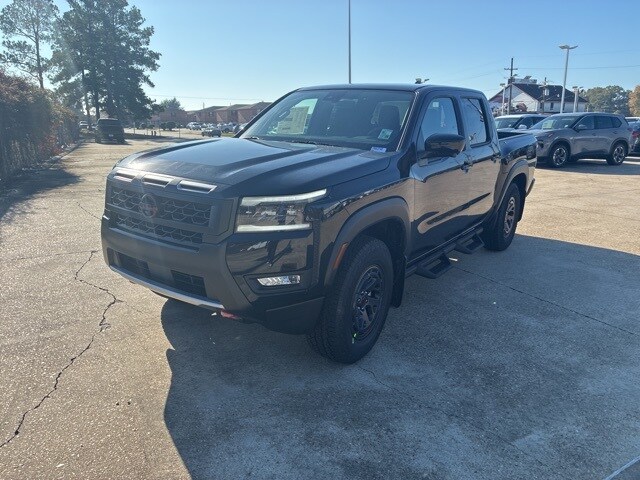 2026 Nissan Frontier PRO-X photo 3