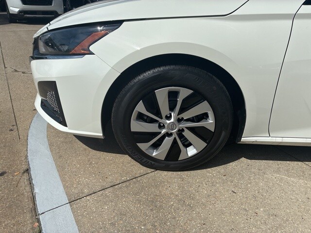 2025 Nissan Altima 2.5 S photo 4