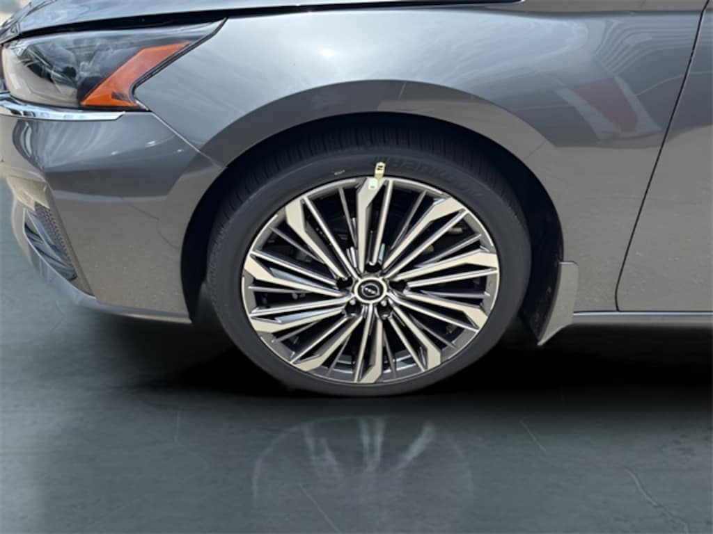 New 2025 Nissan Altima 2.5 SL Sedan