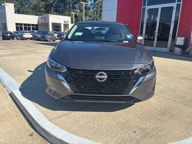 2025 Nissan Sentra SV photo 2