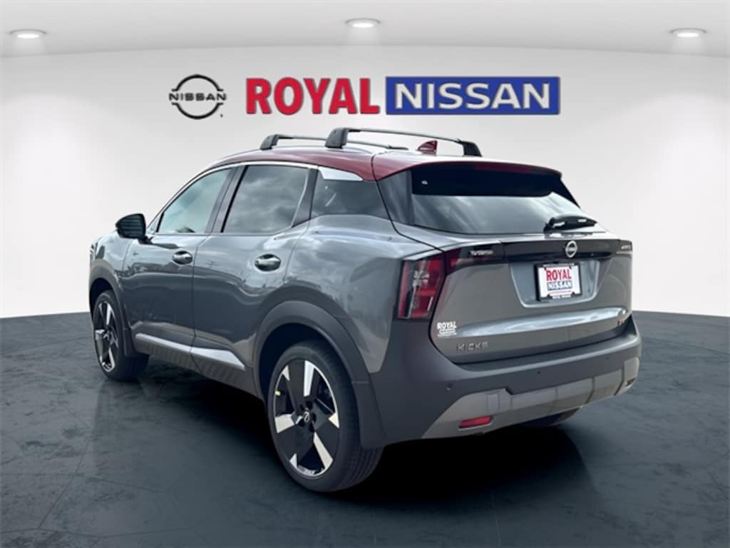 New 2025 Nissan Kicks SR SUV