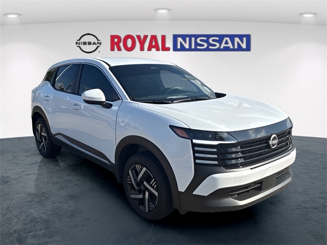 2025 Nissan Kicks SV's photo