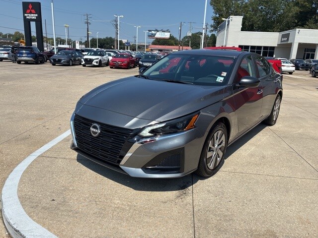 2025 Nissan Altima 2.5 S photo 3