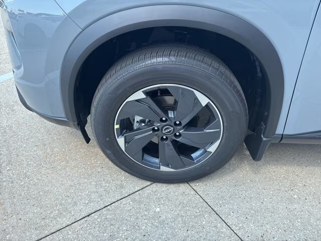 2026 Nissan Rogue SV photo 3
