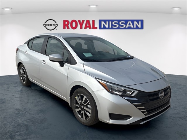 2025 Nissan Versa SV's photo