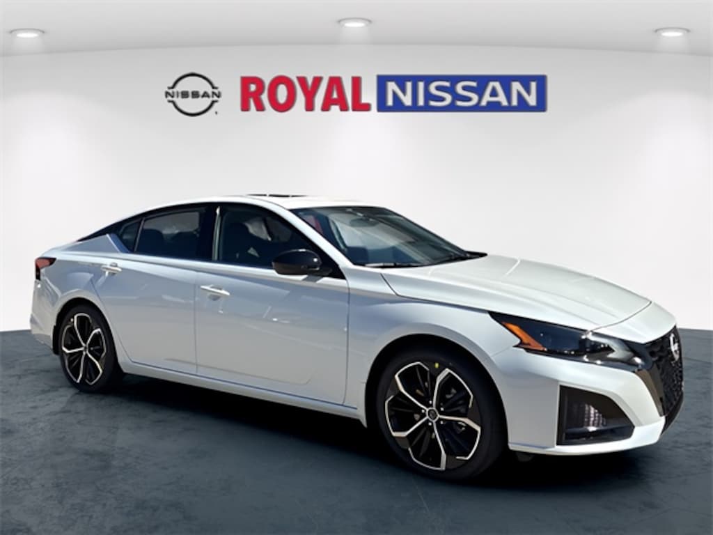 New 2025 Nissan Altima 2.5 SR Sedan