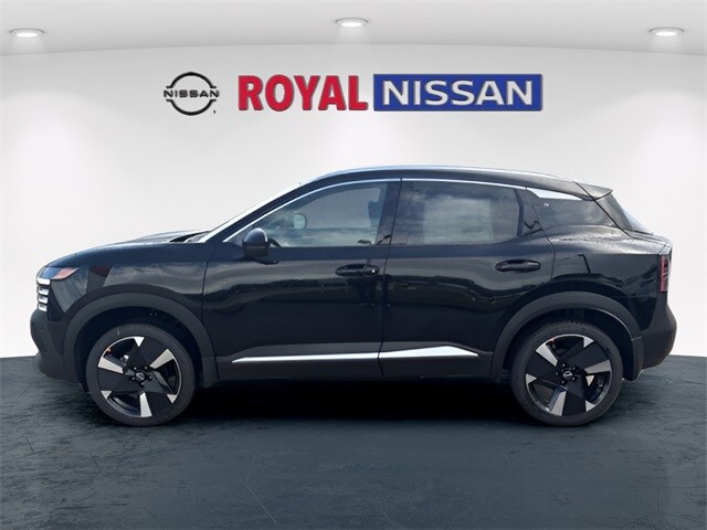 2026 Nissan Kicks SR photo 2