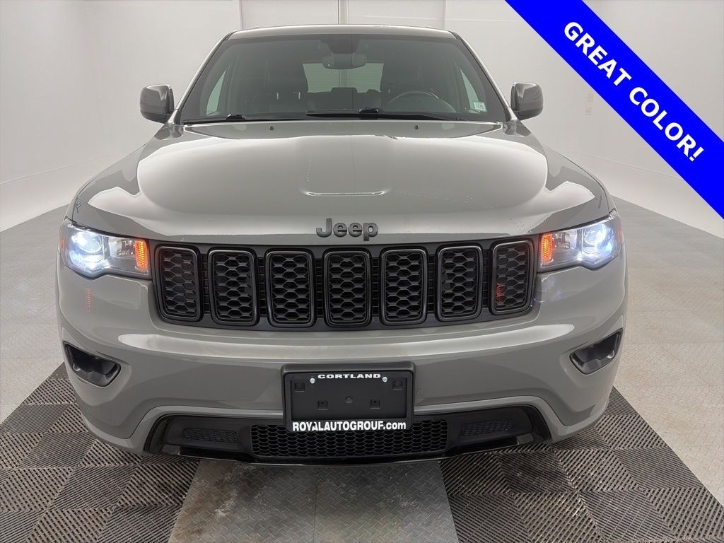 Used 2019 Jeep Grand Cherokee Laredo SUV