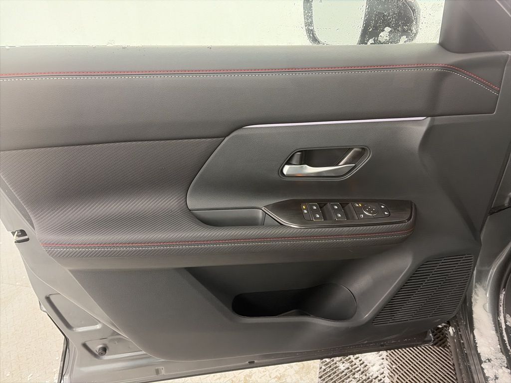 2026 Nissan KICKS SR AWD - Photo 12