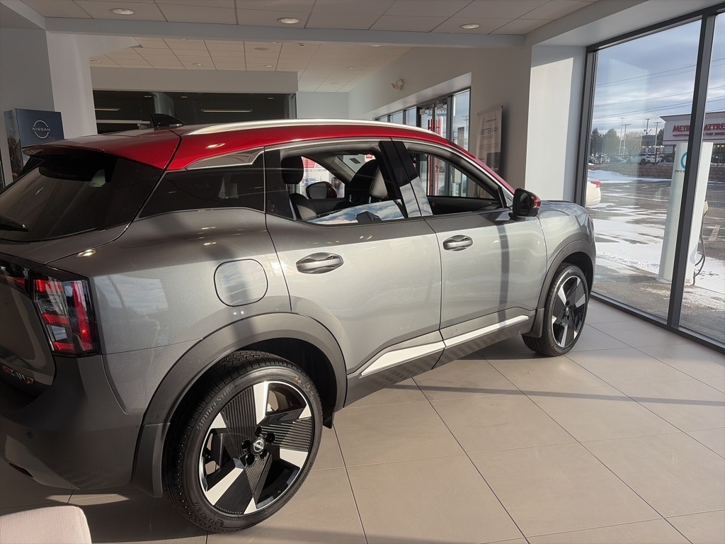 New 2026 Nissan Kicks SR SUV