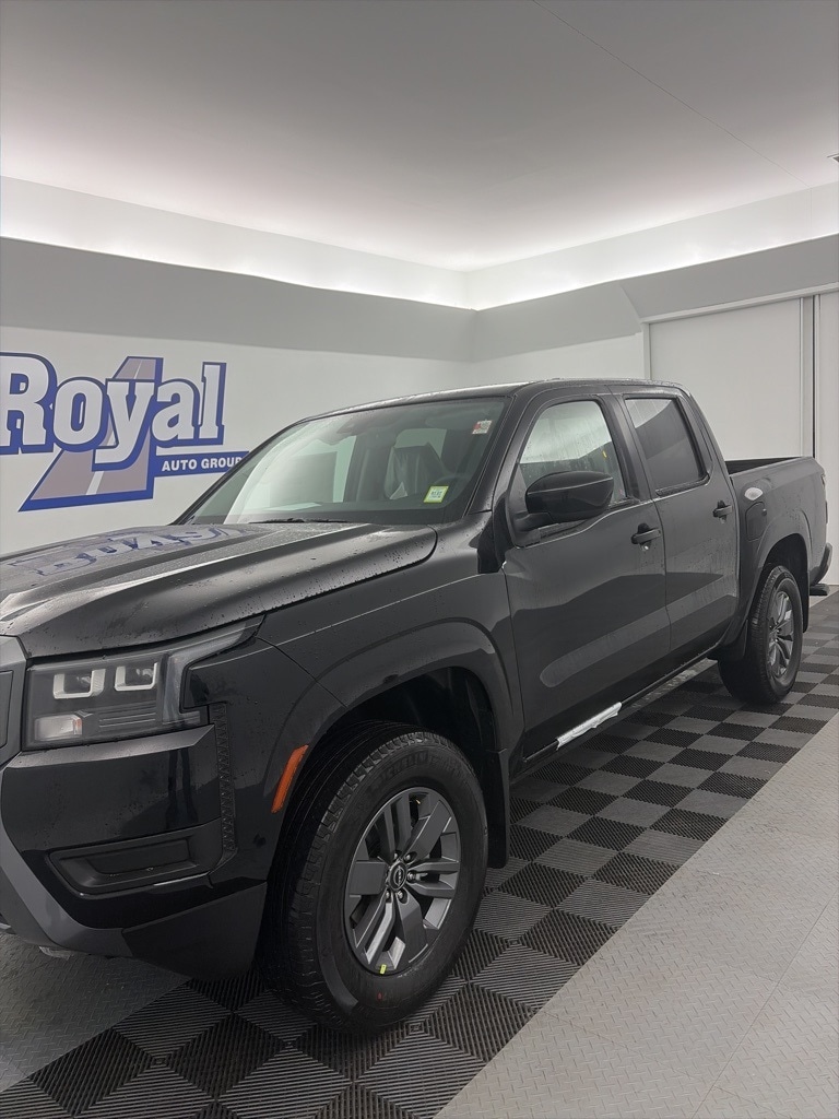 2026 Nissan Frontier SV's photo