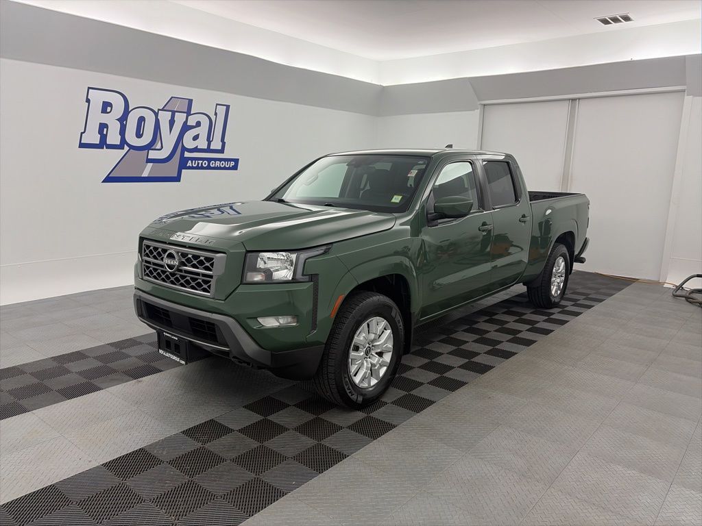 2023 Nissan Frontier SV Crew Cab 4X4 LWB's photo