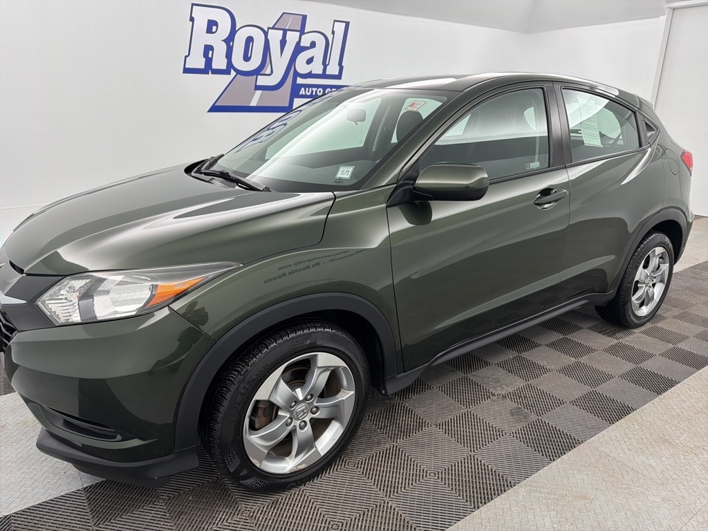 Used 2018 Honda HR-V LX AWD SUV