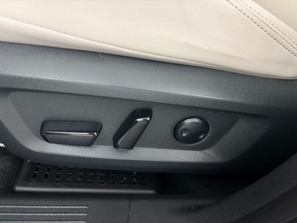 2023 Nissan Rogue SL - Photo 15