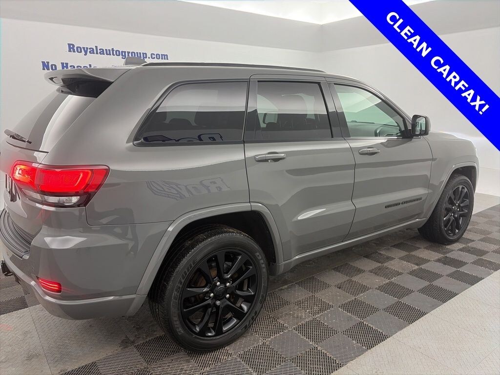 Used 2019 Jeep Grand Cherokee Laredo SUV