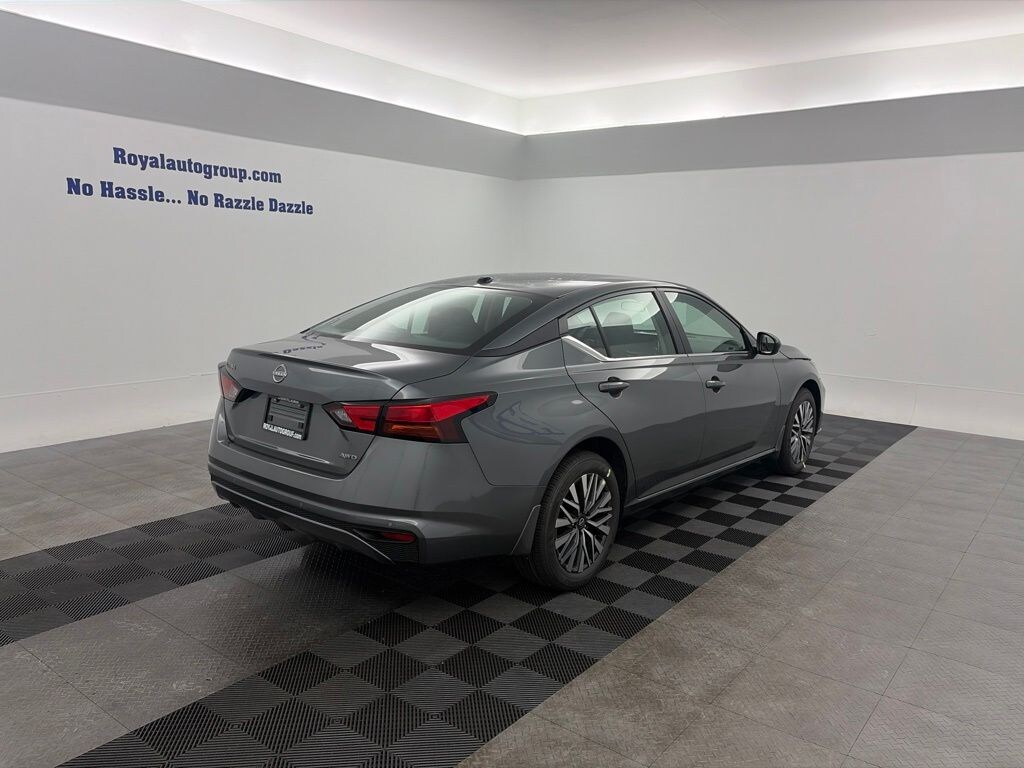 New 2026 Nissan Altima SV Sedan