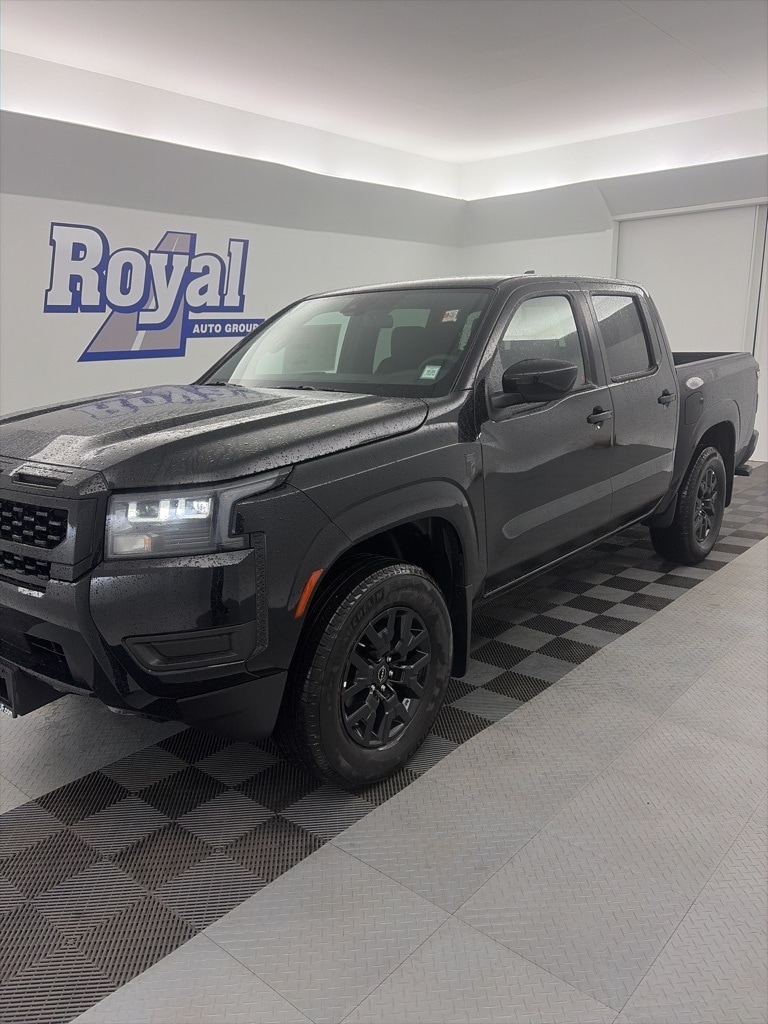 2026 Nissan Frontier SV's photo