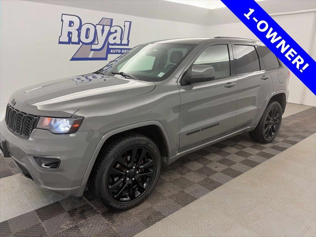 Used 2019 Jeep Grand Cherokee Laredo SUV