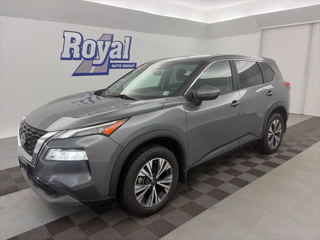 2023 Nissan Rogue SV's photo