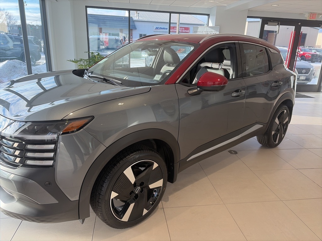 New 2026 Nissan Kicks SR SUV