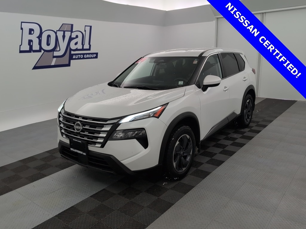 2024 Nissan Rogue SV's photo