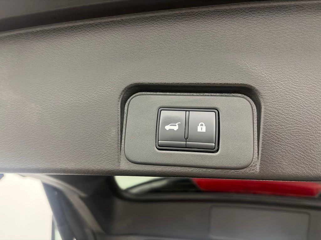 2023 Nissan Rogue SL - Photo 31