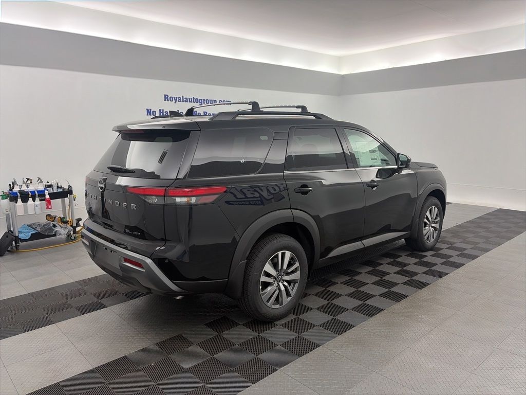 New 2026 Nissan Pathfinder SL SUV