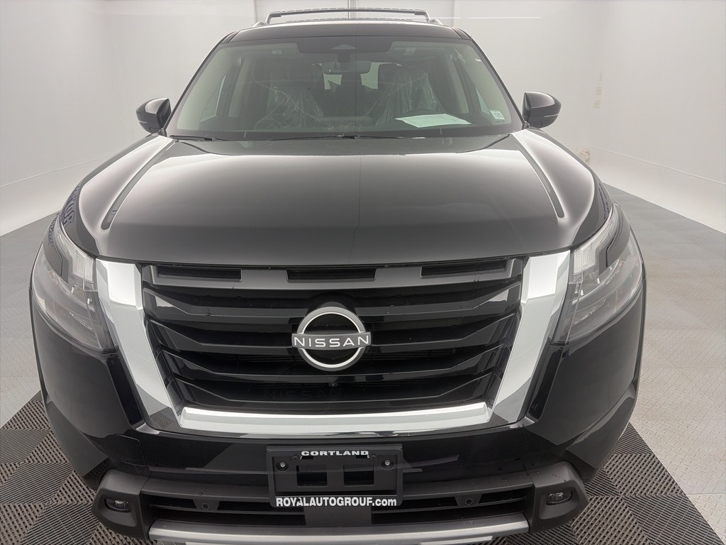 New 2025 Nissan Pathfinder SL SUV