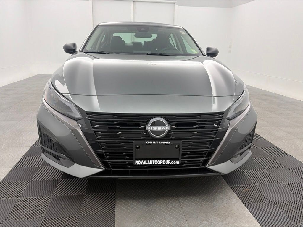 New 2026 Nissan Altima SV Sedan